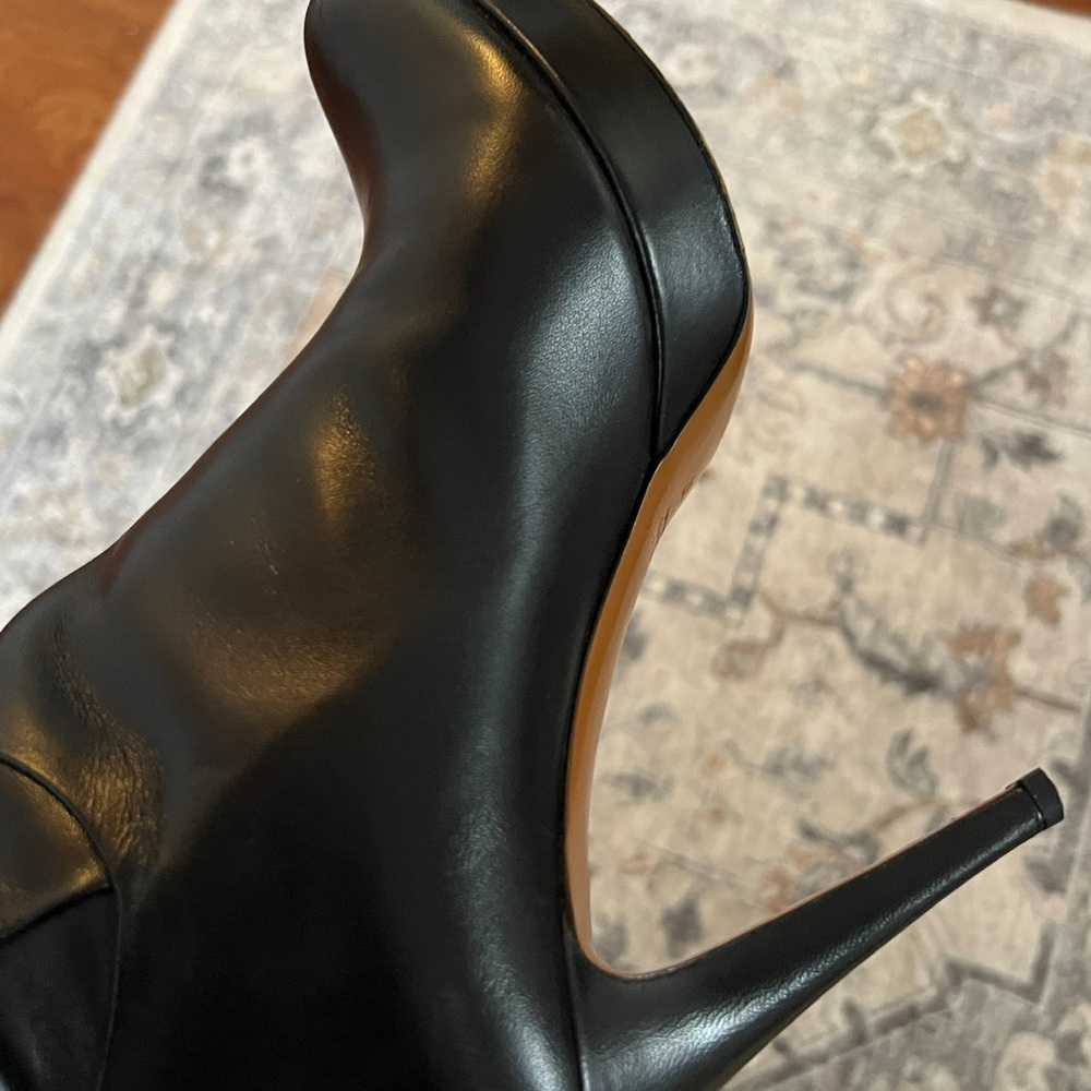 Gucci Knee High Tassel Boot EU 37 US 7Black Leather High Heel Platform - Picture 5 of 16